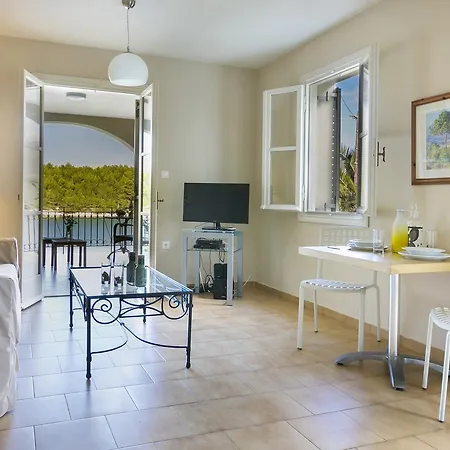 Unique Kefalonia Starboard Suite *